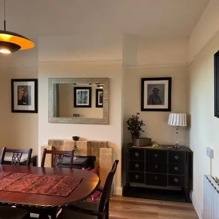 Holiday home Eileens Townhouse